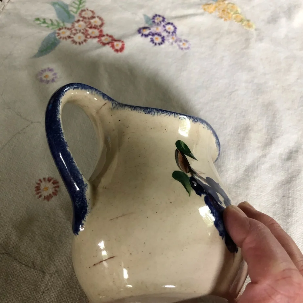 Vintage Small Handpainted Ceramic Pitcher. Blueberries on Cream Background. 5